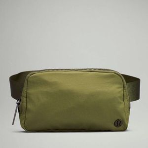 NWT Lululemon Everywhere Belt Bag Bronze Green